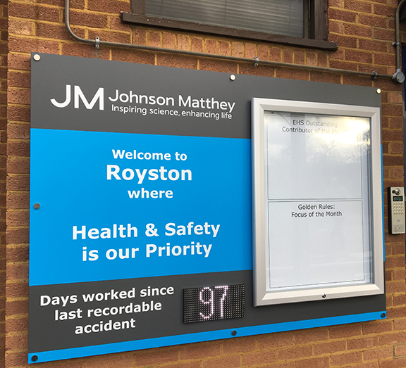 dibond|acm|safety-sign|information-board|day-counter|health&safety-graphic|product-printing|cameo-print-and-displays|large-format-printing-cambridge|product|large-format-print-st-ives