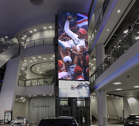 fabric-seg-silicon-egde-graphic-display|promotional-branding|stand-display|17L-bespoke-advertising-frame-printing|cameo-print-and-displays|large-format-printing-cambridge|large-format-printing-st-ives|feature